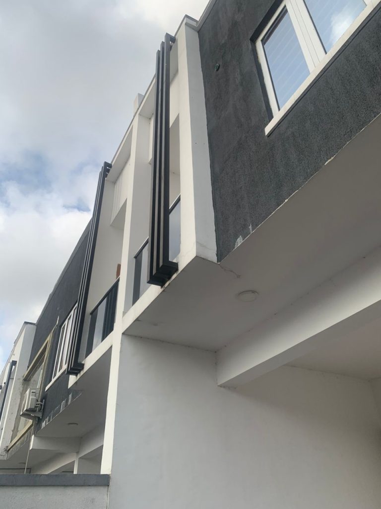For Sale: Luxury 3-Bedroom Terrace Duplex